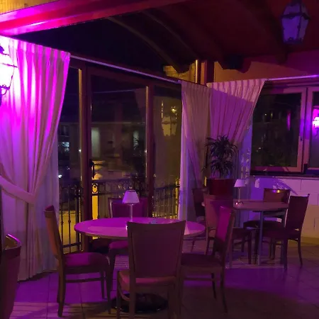 Ξενοδοχείο Ristorante Rossemi 3*
