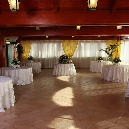 Ξενοδοχείο Ristorante Rossemi